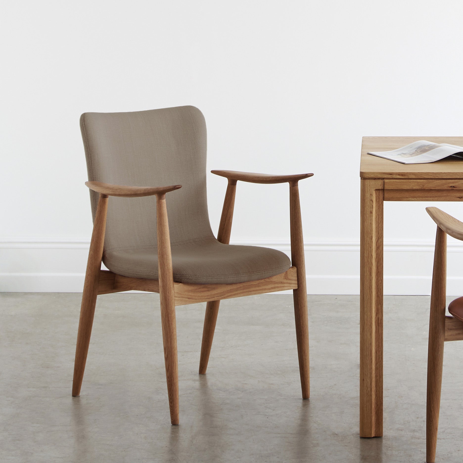 Korobi II Esszimmerstuhl Stoff